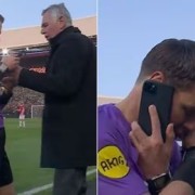 开云赛事运营官方-荷兰杯决赛主裁判暂停比赛到场边接电话，因球场可能出现安全风险