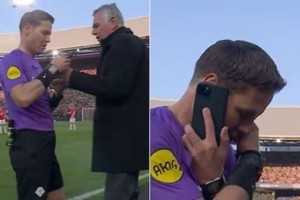 开云赛事运营官方-荷兰杯决赛主裁判暂停比赛到场边接电话，因球场可能出现安全风险