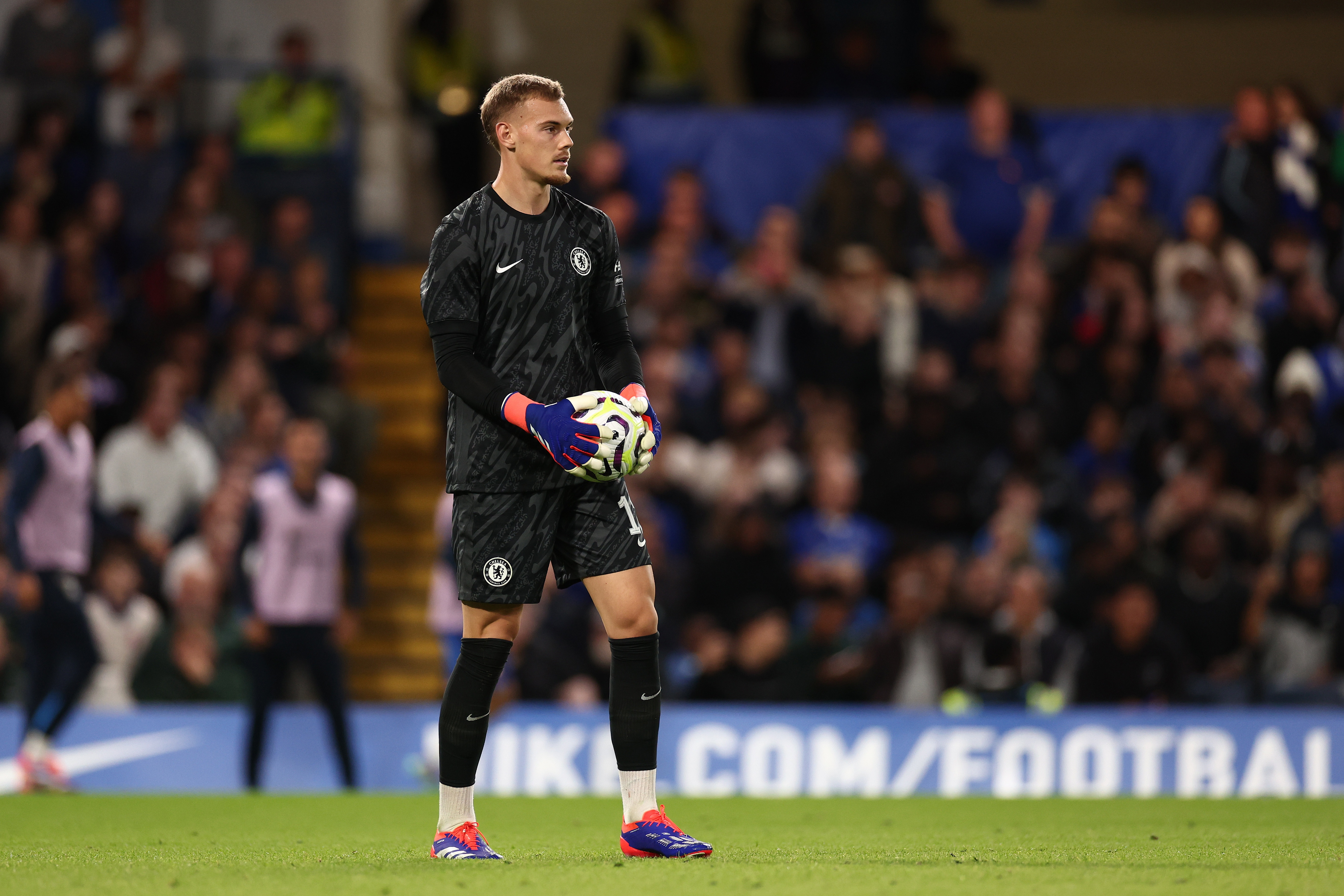 开云直播公司-NBA球星约什·哈特吐槽约恩森：永远不要再让他守门了